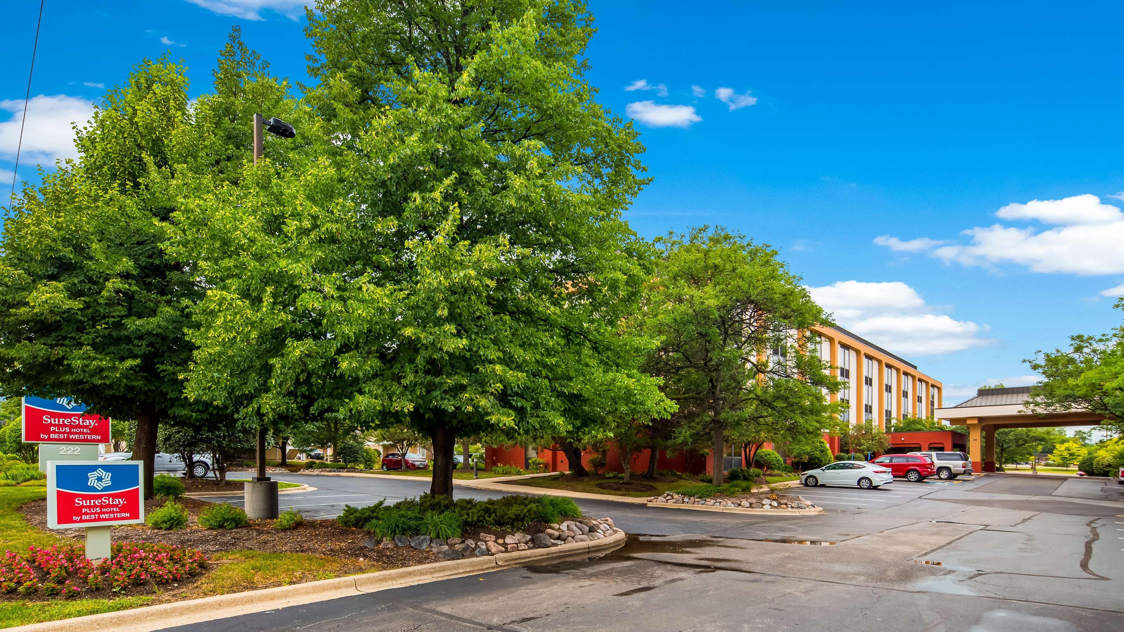 Surestay Plus Hotel By Best Western Chicago Lombard Dış mekan fotoğraf