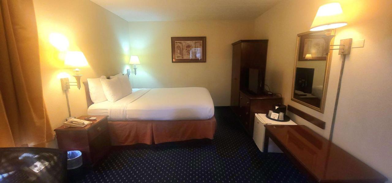 Surestay Plus Hotel By Best Western Chicago Lombard Dış mekan fotoğraf