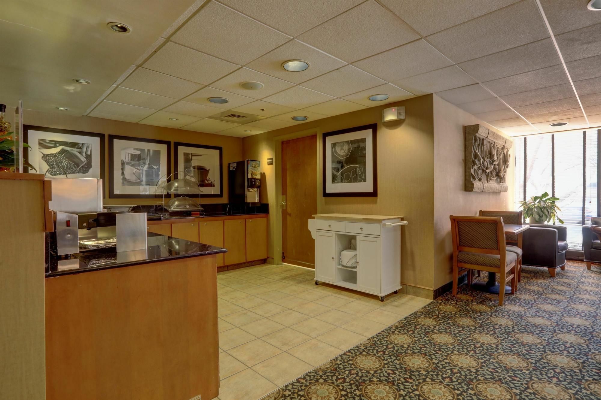 Surestay Plus Hotel By Best Western Chicago Lombard Dış mekan fotoğraf